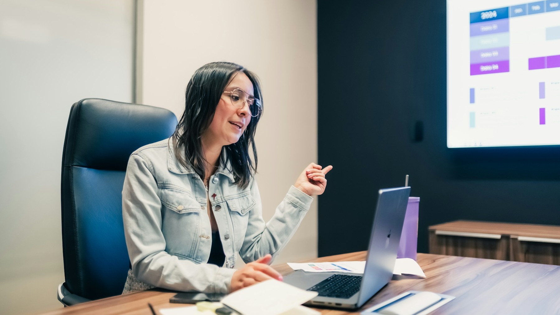 How to Turn a Webinar Video into PowerPoint Slides